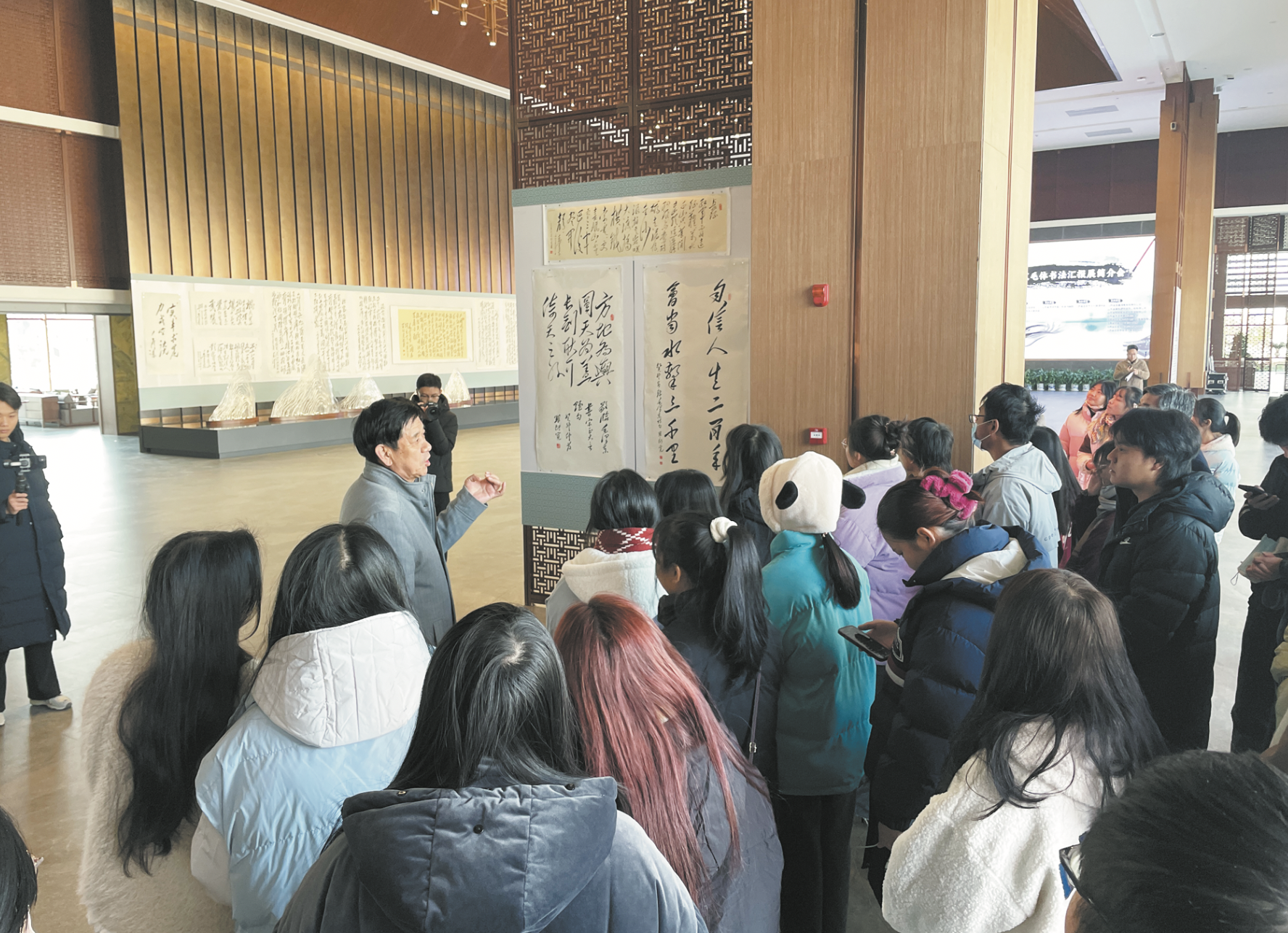 羅衍寬毛體書法展走進江西吉安
