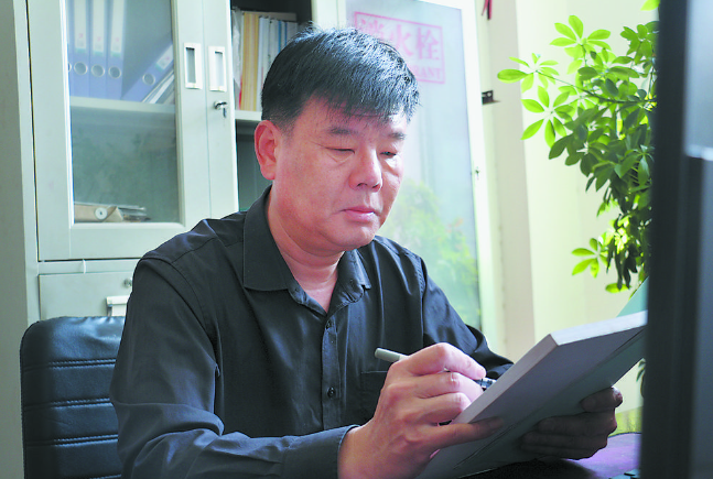 34次無(wú)償獻(xiàn)血，26年堅(jiān)持不懈從未間斷