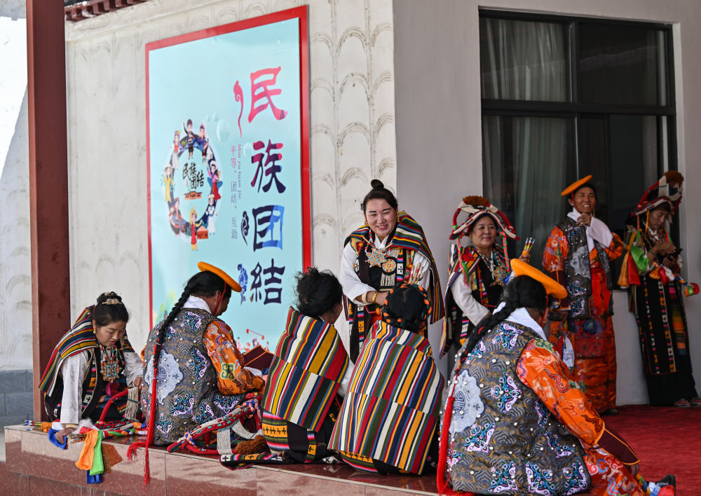 奮進(jìn)強國路 闊步新征程｜同心奔赴美好前程——新中國成立75周年推進(jìn)民族團(tuán)結(jié)進(jìn)…