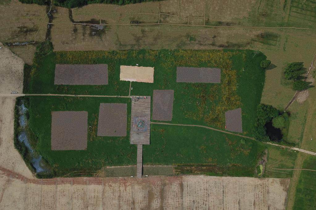 2019年6月23日無人機拍攝的良渚國家考古遺址公園的宮殿區(qū)。 新華社記者 黃宗治 攝