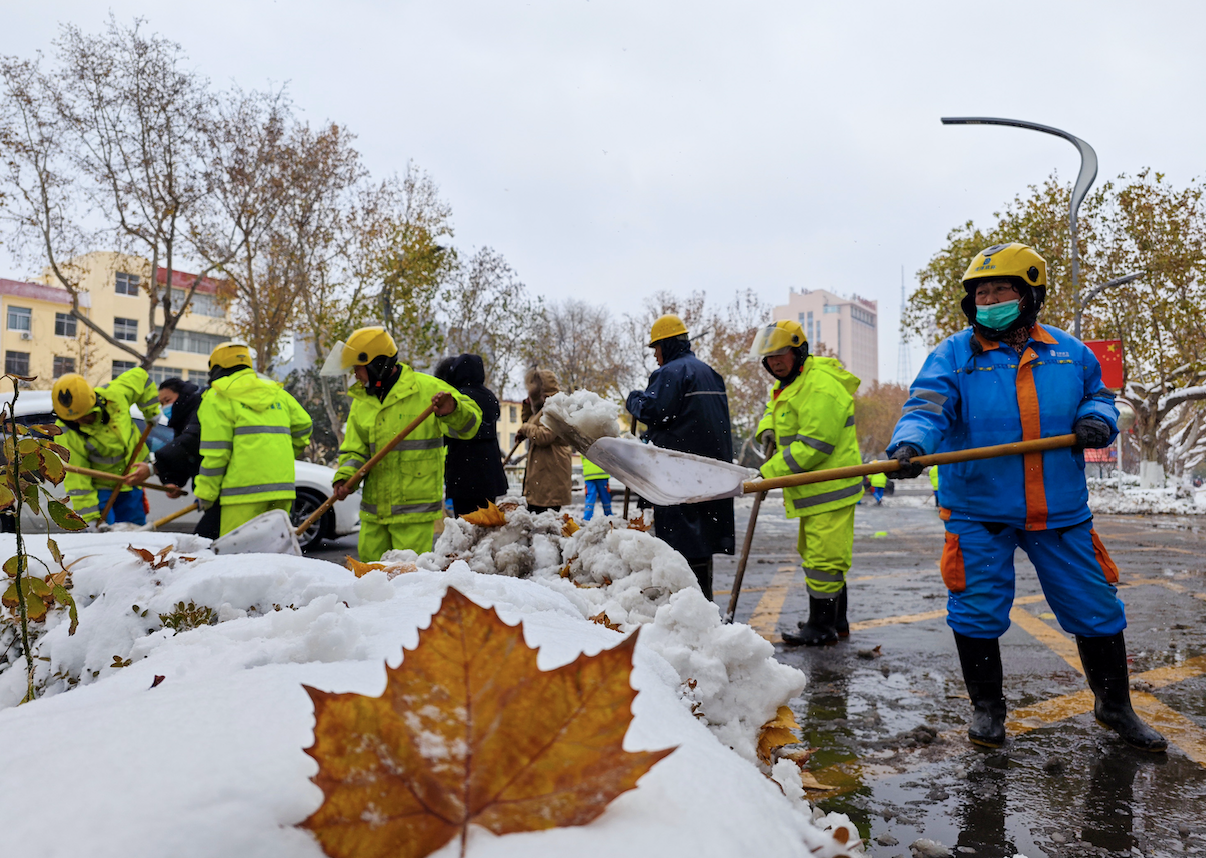 迎風(fēng)雪 保暢通
