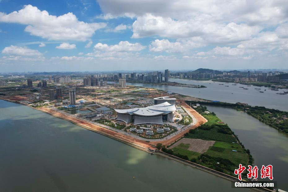 大機遇 大文章｜金、銀、藍、綠、紅 你眼中的粵港澳大灣區(qū)是什么顏色？