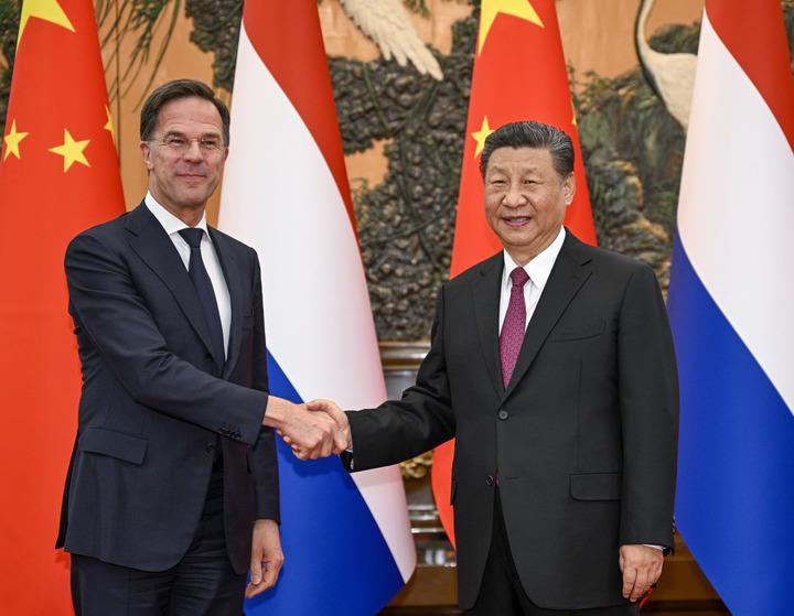 習(xí)近平會(huì)見(jiàn)荷蘭首相呂特