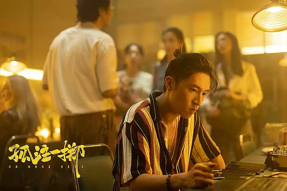 國產(chǎn)電影包攬年度票房前十 懸疑、現(xiàn)實(shí)題材異軍突起