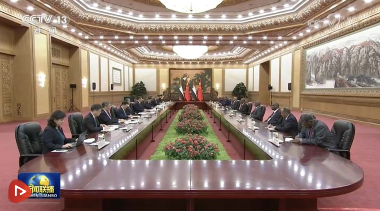 習近平會見蘇丹主權委員會主席布爾漢