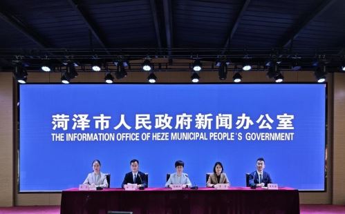 定陶區(qū)：組建近千支文藝隊伍 打造9大色系牡丹造型糕點